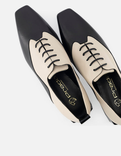 Zapato Oxford de piel bicolor para mujer con cordones tubulares