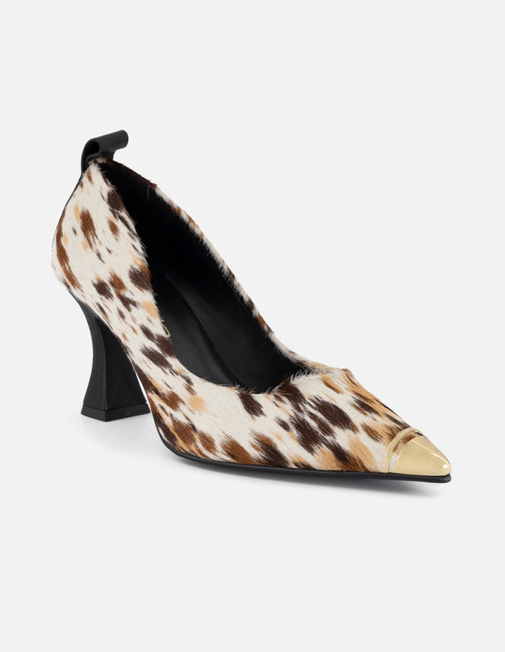 Zapatilla café pelo para mujer con pelo en tonos cafés