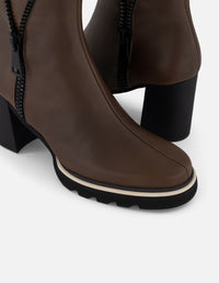 Botines café piel para mujer cierre decorativo