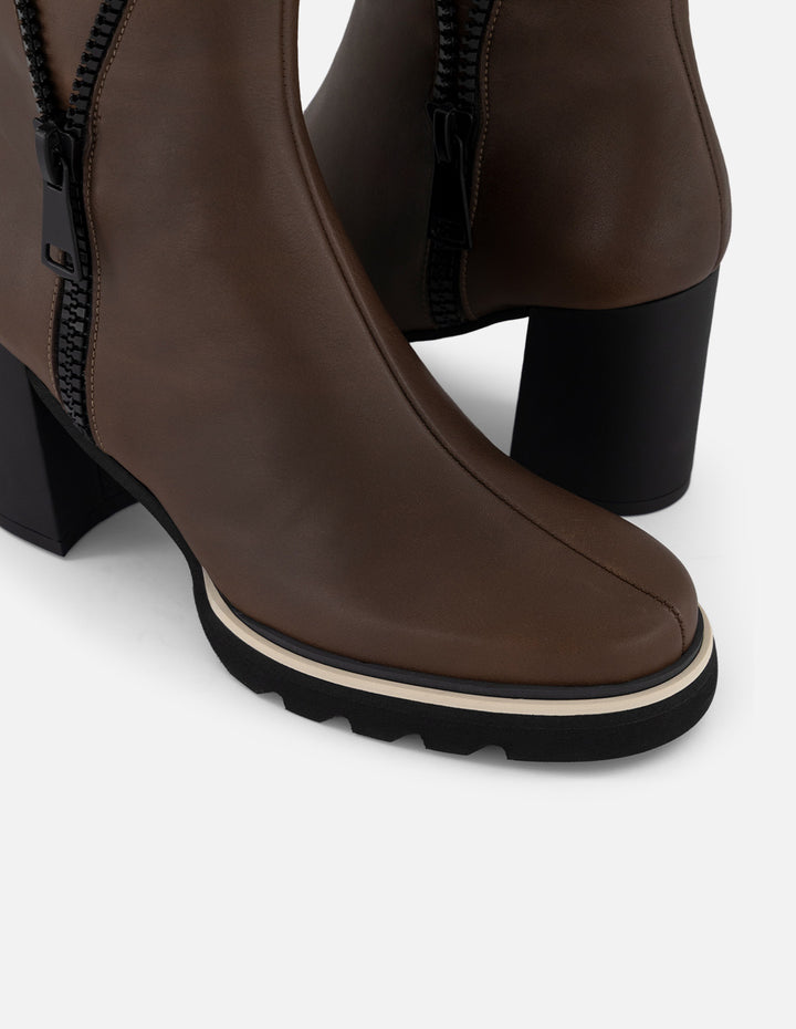 Botines café piel para mujer cierre decorativo