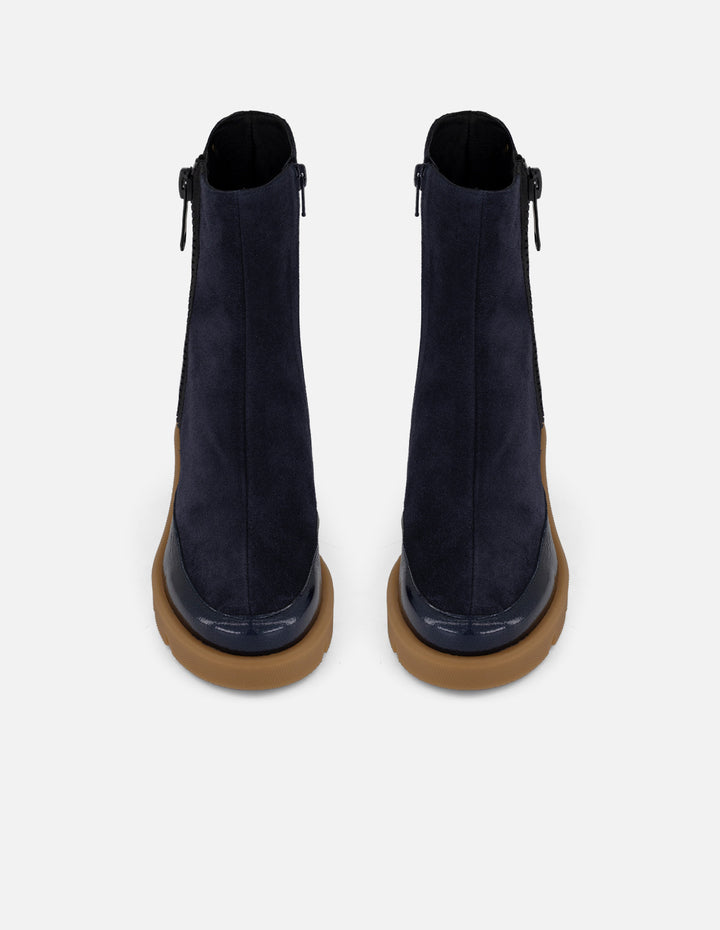 Botines azul ante y charol para mujer cierre decorativo