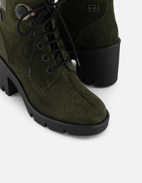 Botines verdes ante para mujer estoperoles decorativos