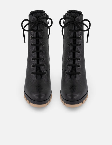 Botines negros piel bombeada para mujer con suela track
