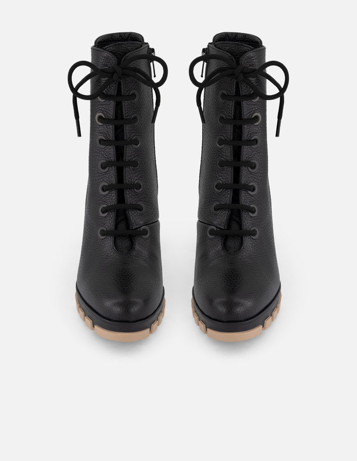 Botines negros piel bombeada para mujer con suela track