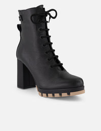 Botines negros piel bombeada para mujer con suela track