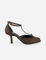 Sandalias café piel para mujer con pulsera en T