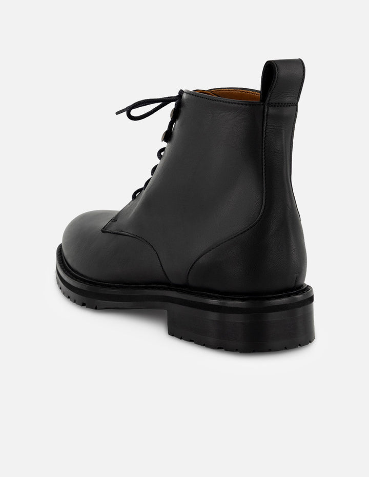 Botines negro piel para mujer con agujetas al frente