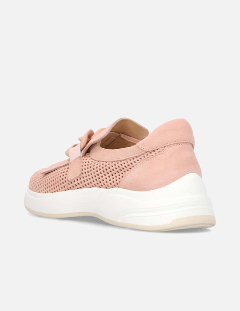 Tenis en piel ante con picado en color nude
