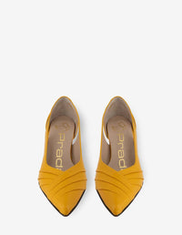 Zapatilla en piel napa color mostaza para mujer