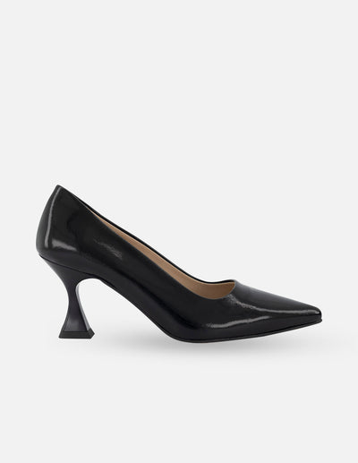 Zapatilla de piel charol color negro para mujer