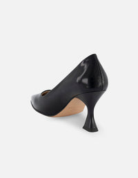 Zapatilla de piel charol color negro para mujer