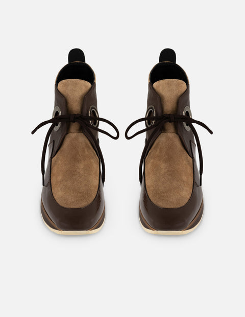 Botines café ante charol para mujer con combinación de materiales