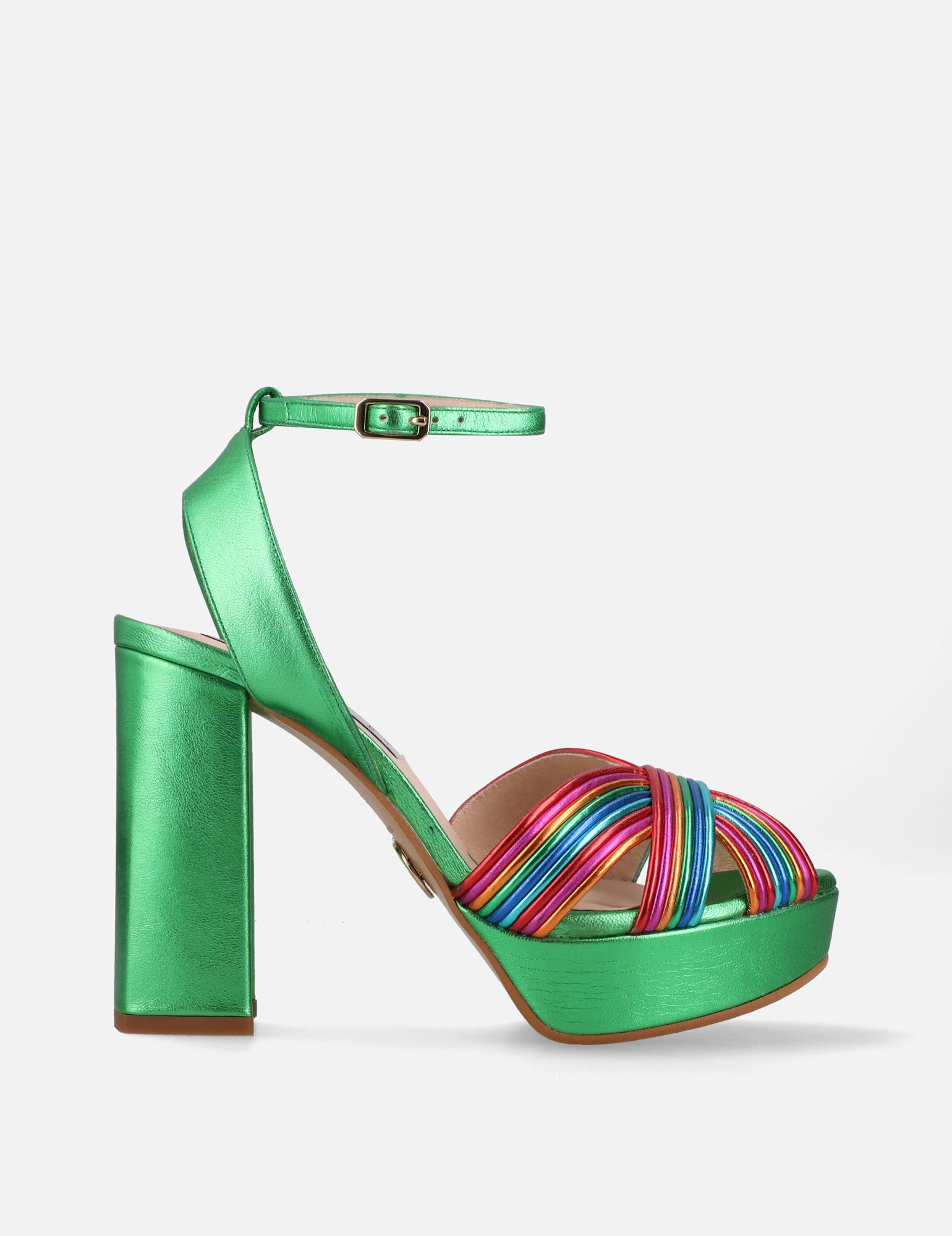 Sandalia con plataforma en piel metalizada color verde
