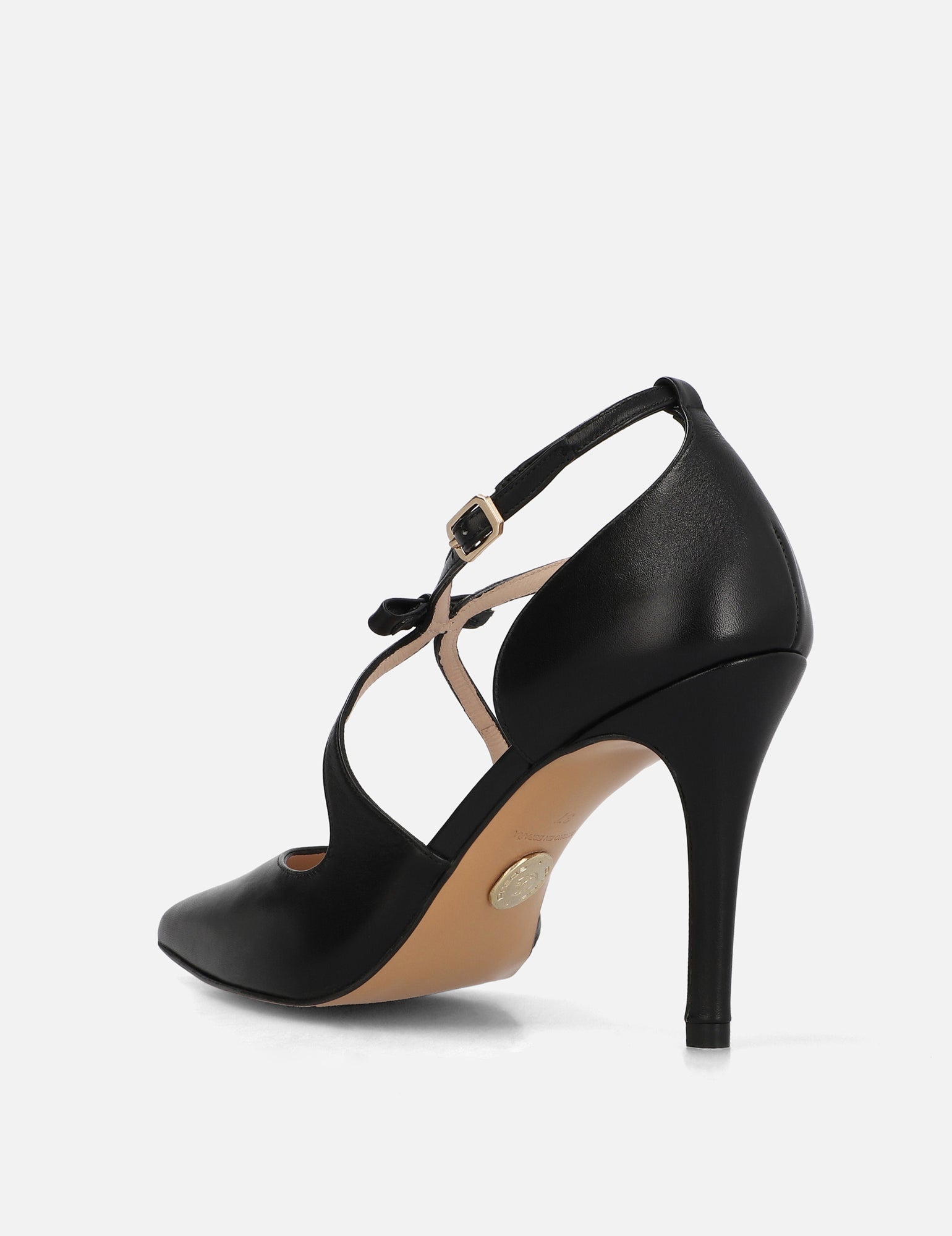 Zapatilla piel tiras cruzadas con moño color negro