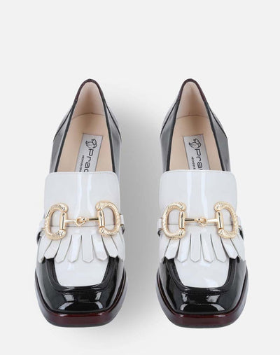Mocasín en piel charol con bloques de color y hebilla color oro  para mujer