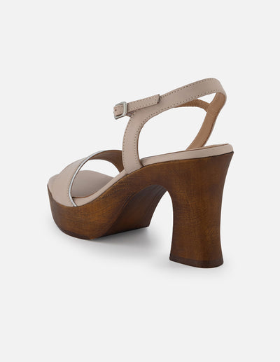 Sandalia de piel para mujer color nude con plataforma alta