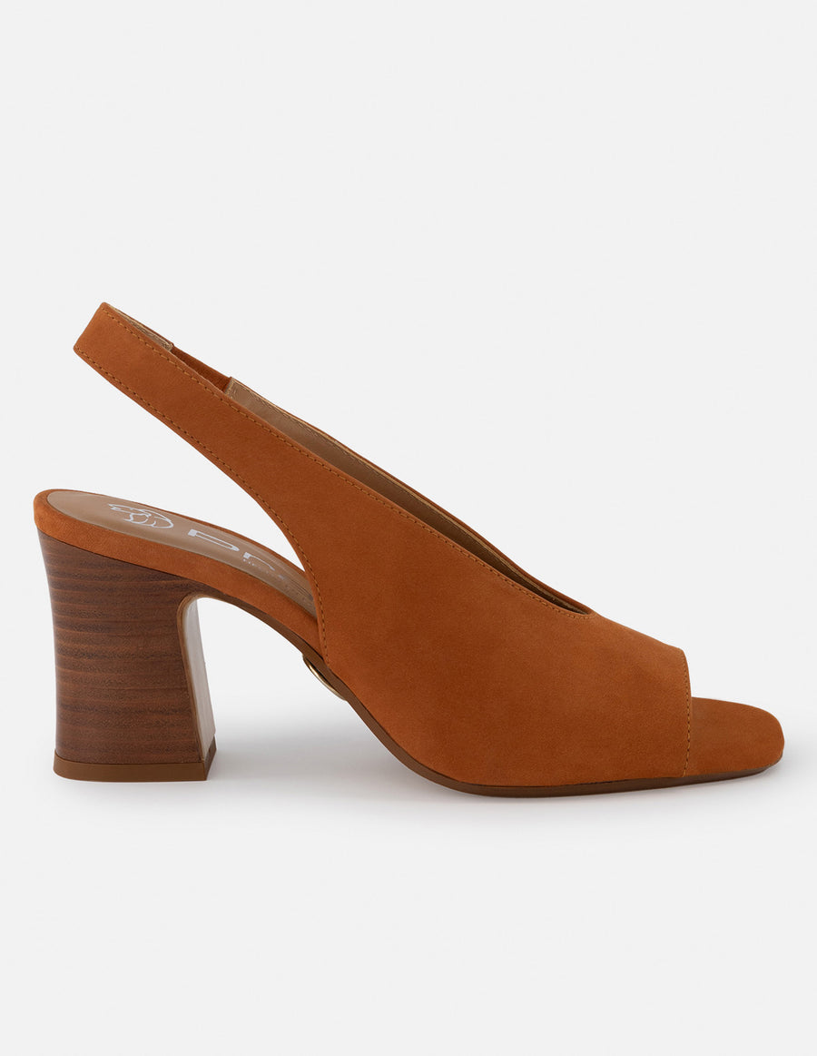Sandalia de piel ante color teja para mujer con tacón tipo madera