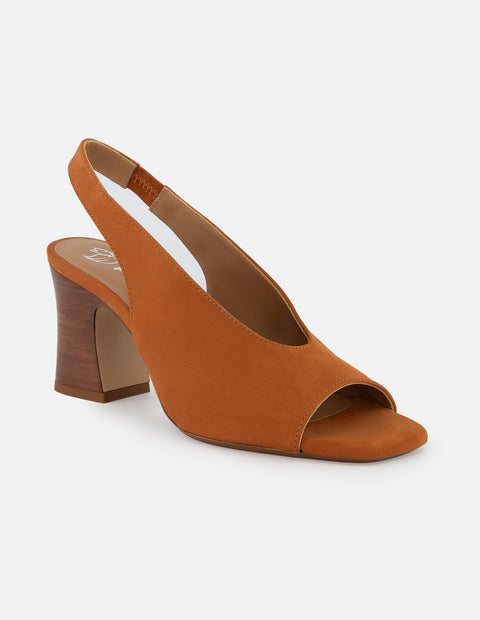 Sandalia de piel ante color teja para mujer con tacón tipo madera