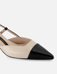 Zapato destalonado de piel color blanco con contraste en negro para mujer con tacón