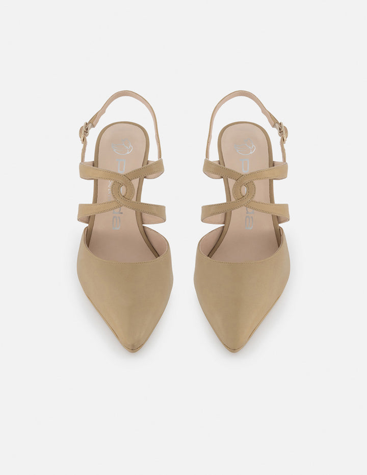 Zapato destalonado de piel color arena para mujer con detalle de tiras