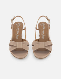 Sandalia destalonada de piel color nude para mujer con detalle de moño