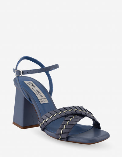 Sandalia de piel trenzada color azul para mujer