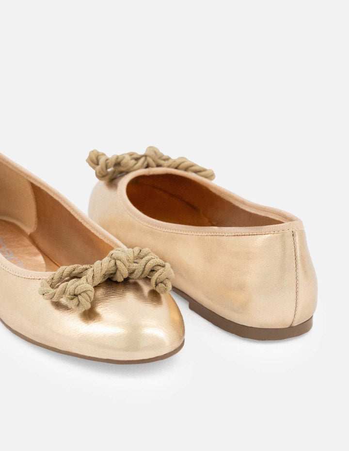 Ballerina en piel metalizada color bronce para mujer