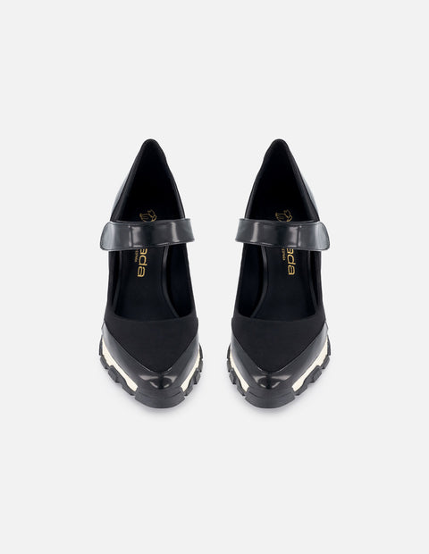 Zapatilla tipo mercedes de lycra para mujer en color negro con pulsera