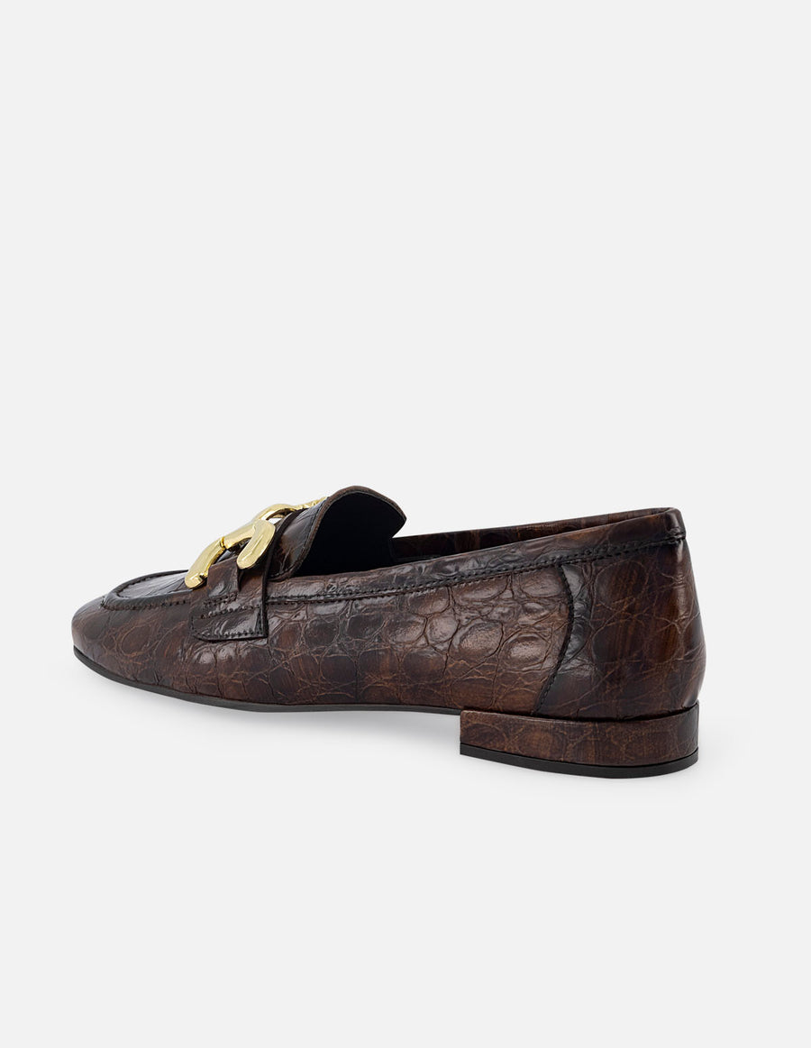 Mocasín de piel para mujer con grabado tipo coco color caoba