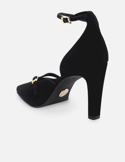 Zapatilla tipo mercedes de piel ante color negro para mujer con pulsera al tobillo