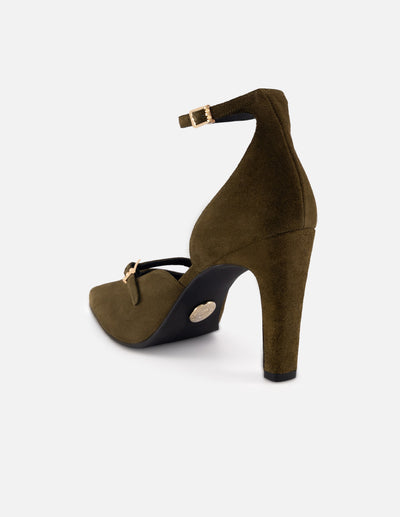 Zapatilla tipo mercedes de piel ante color verde para mujer con pulsera al tobillo