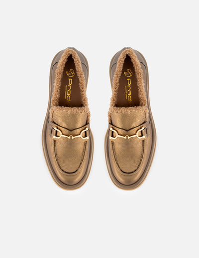 Mocasín de piel para mujer color dorado