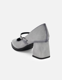 Mercedes color gris de charol para mujer con silueta tipo mary jane
