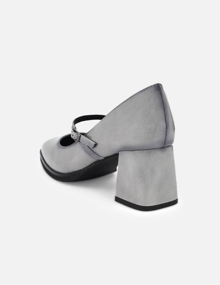 Mercedes color gris de charol para mujer con silueta tipo mary jane