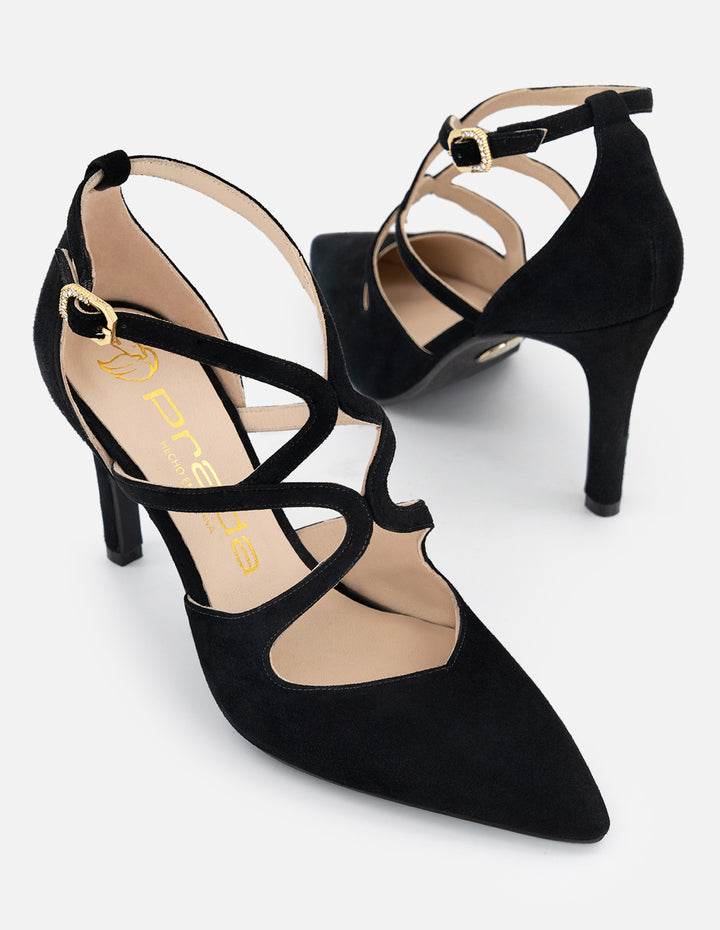 Zapatilla color negro ante para mujer con pulsera cruzada