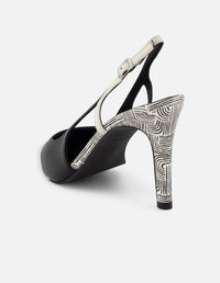 Zapatilla bicolor en piel para mujer con estampado laberinto