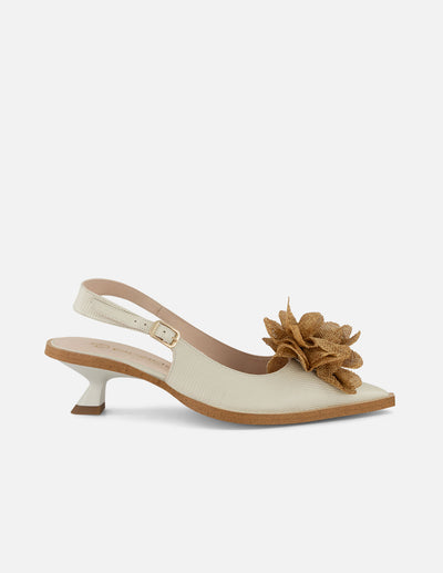 Zapatilla blanco piel tipo tejus para mujer con flor de rafia