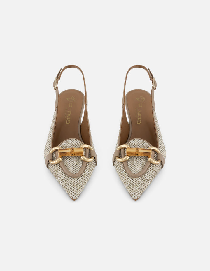 Zapatilla beige en rafia para mujer con detalle dorado