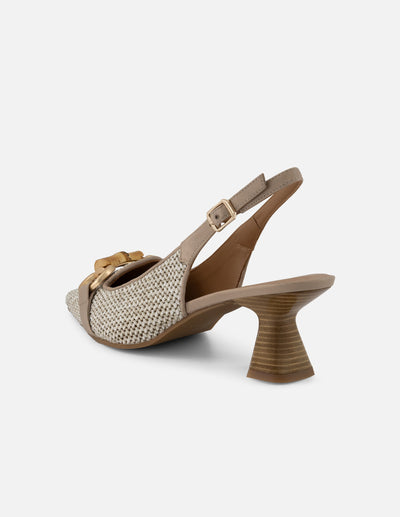 Zapatilla beige en rafia para mujer con detalle dorado