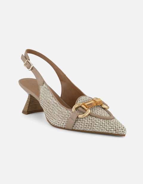 Zapatilla beige en rafia para mujer con detalle dorado