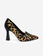 Mocasines animal print pelo de mujer con detalle color dorado