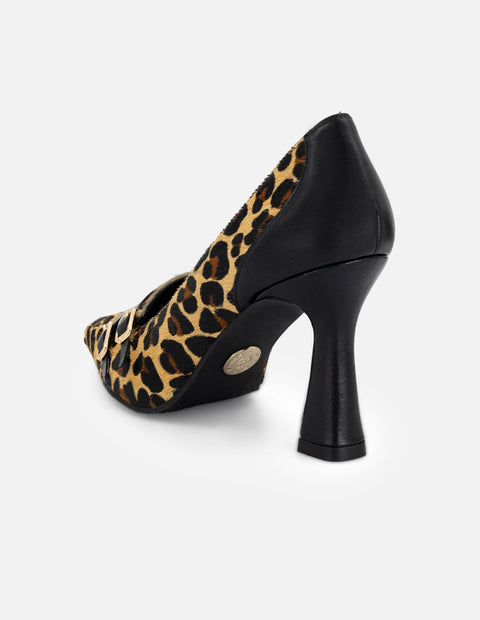 Mocasines animal print pelo de mujer con detalle color dorado