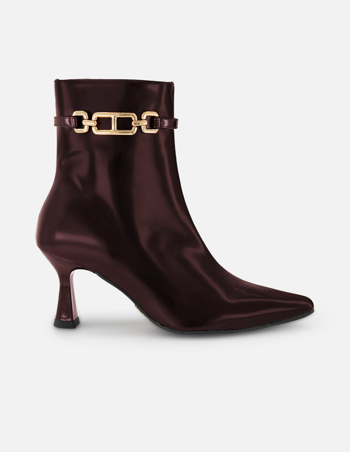 Botines vino piel vegana para mujer con cinta al tono