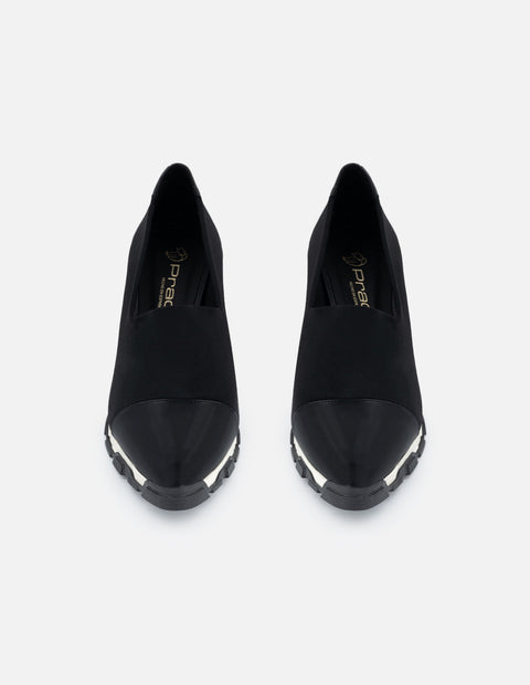 Zapatilla negra en lycra para mujer con suela bicolor