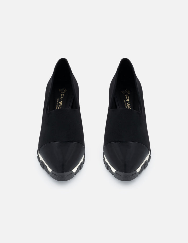 Zapatilla negra en lycra para mujer con suela bicolor