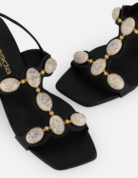 Sandalias negro piel para mujer con apliques tipo perla