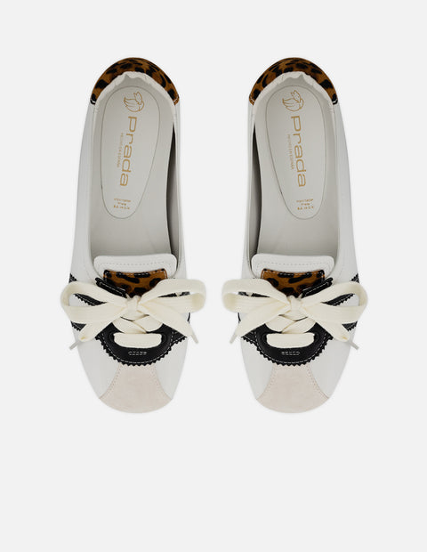 Balerina animal print en talón para mujer en piel con contraste