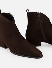 Botines café ante para mujer con costura superior visible