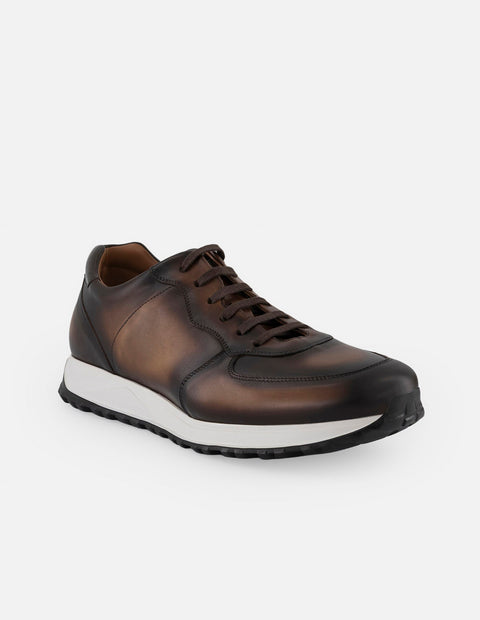 Tenis café piel para hombre con acabado sombreado