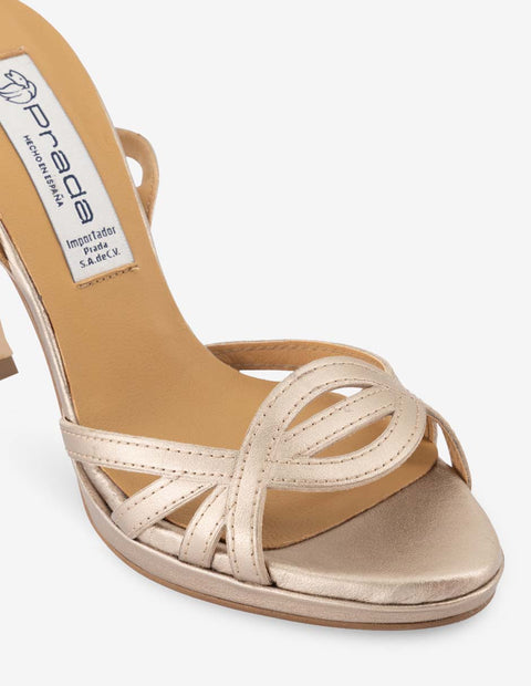 Sandalia de tacón alto en piel napa color dorado para mujer